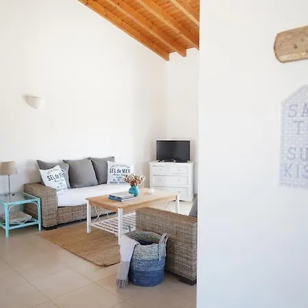Sonho Do Mar - With Saltwater Pool
